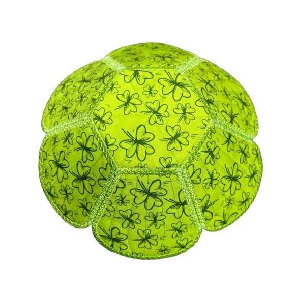 Hand Crafted Basket Center Piece Bowl Quilted 8 round x 3 in tall Shamrock - Picture 2 of 15